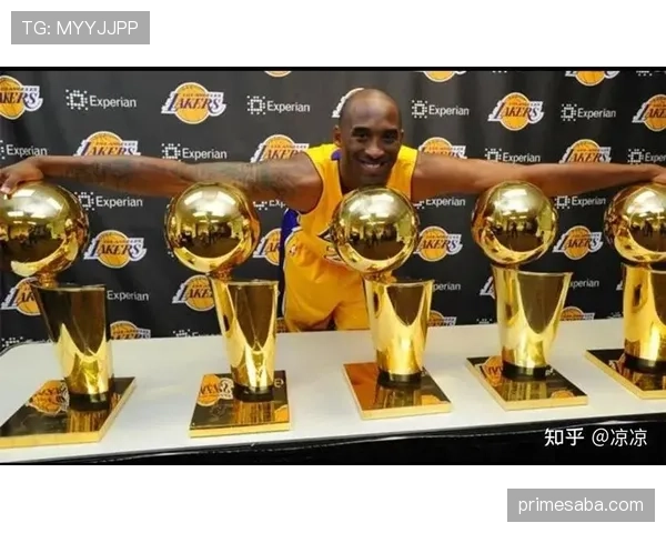 刷到科比·布莱恩特的车库，居然比我家小区还值钱，瞬间无语